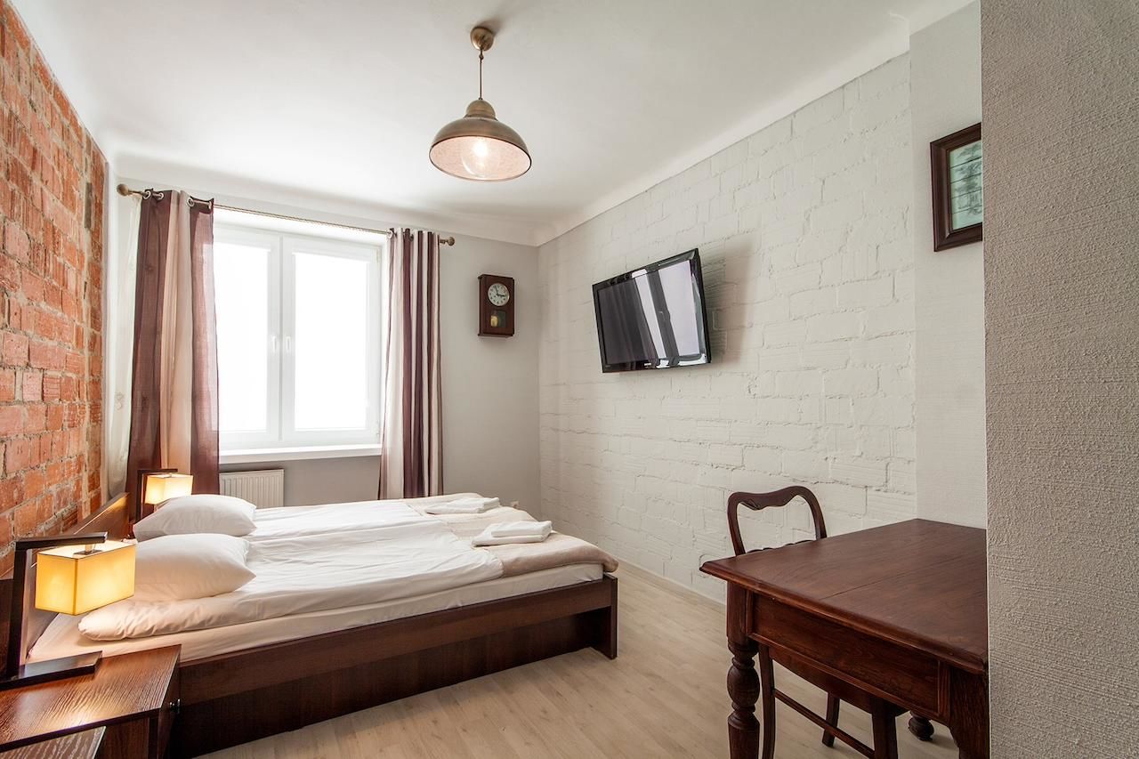 Отель Avion Hotel Свидник-4