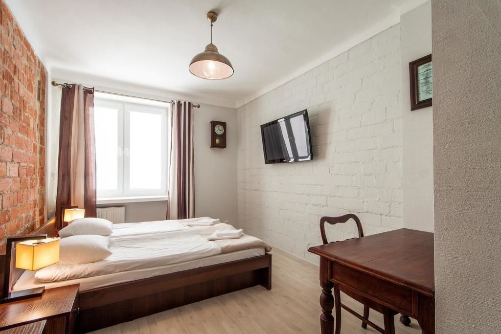 Отель Avion Hotel Свидник-22