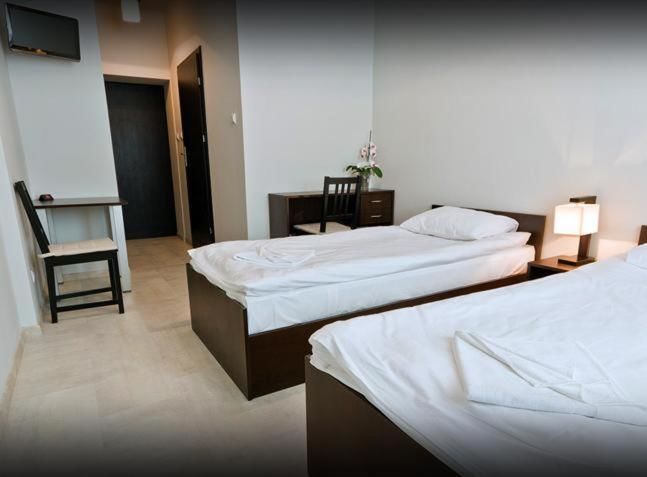 Отель Avion Hotel Свидник-24